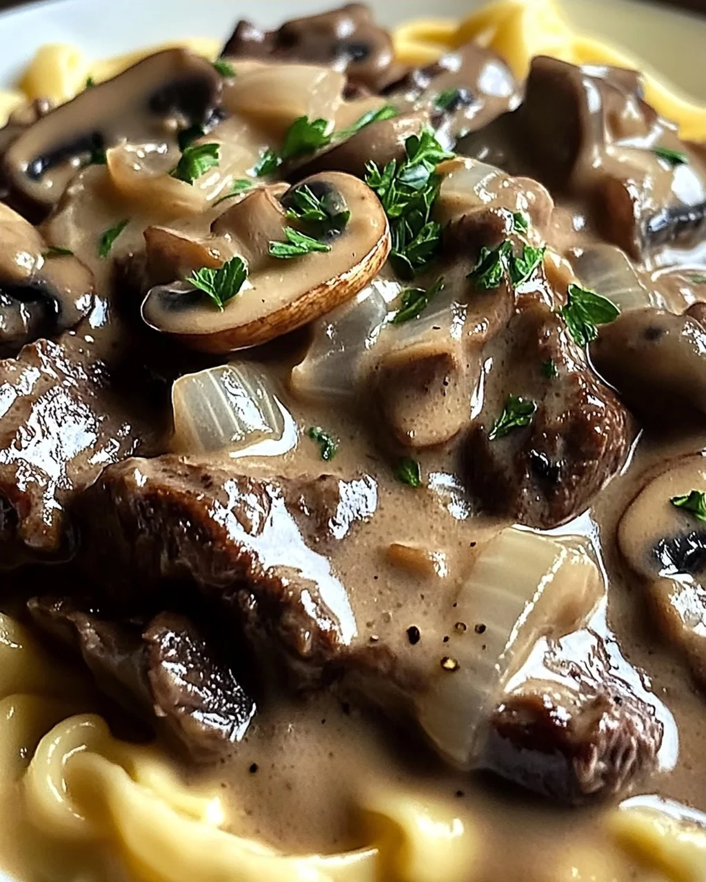 Ballerina Farm’s Rindfleisch Stroganoff – Halal Recipe