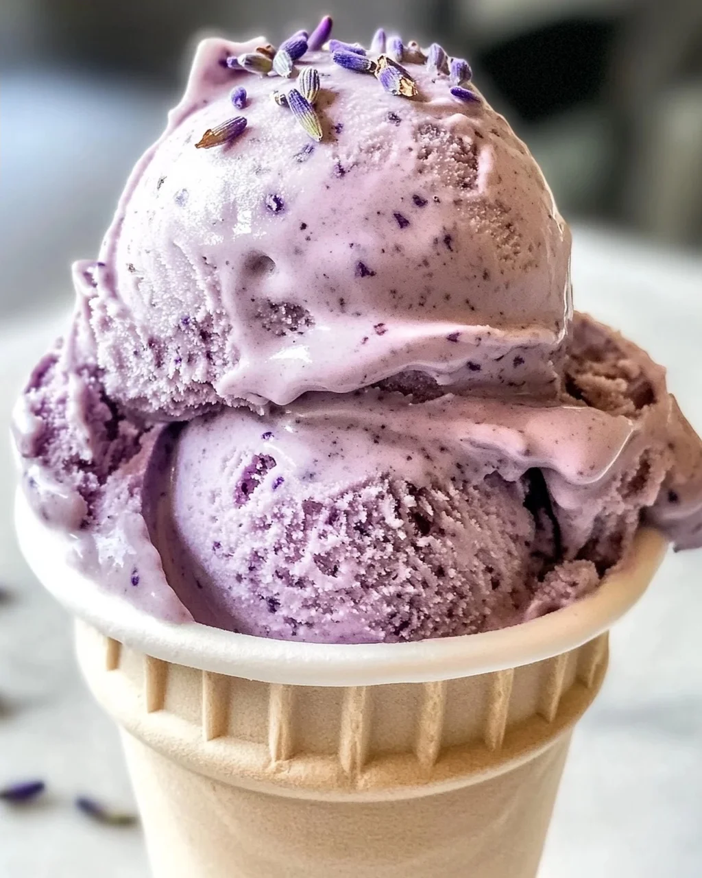 Lavendel Earl Grey Eiscreme selbstgemacht ohne Eismaschine